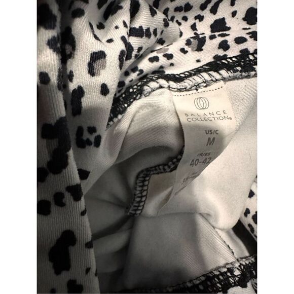 NICE WOMEN SIZE MEDIUM Balance Collection Contender Legging - Reptile White PRIN - Picture 4 of 4